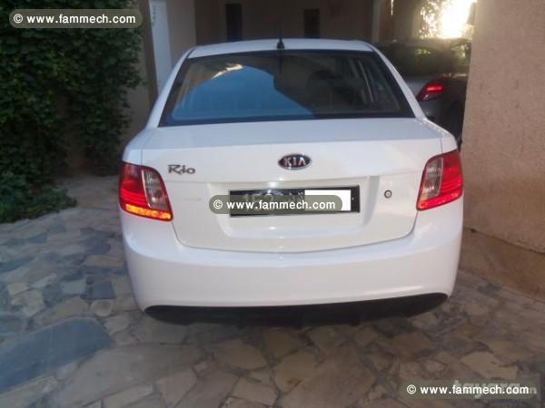 jolie kia rio