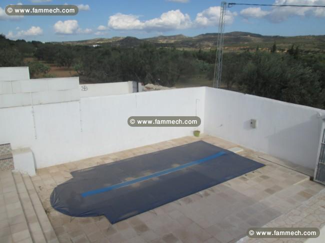 Jolie maison avec piscine à la compagne 5 min de H