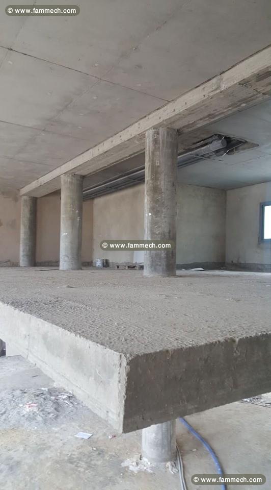 local en open space de 252m2 Au Lac 2