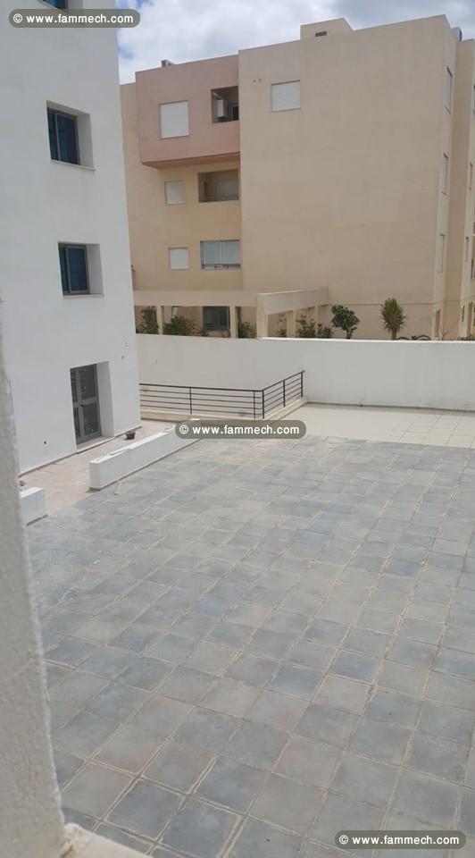 local en open space de 252m2 Au Lac 2
