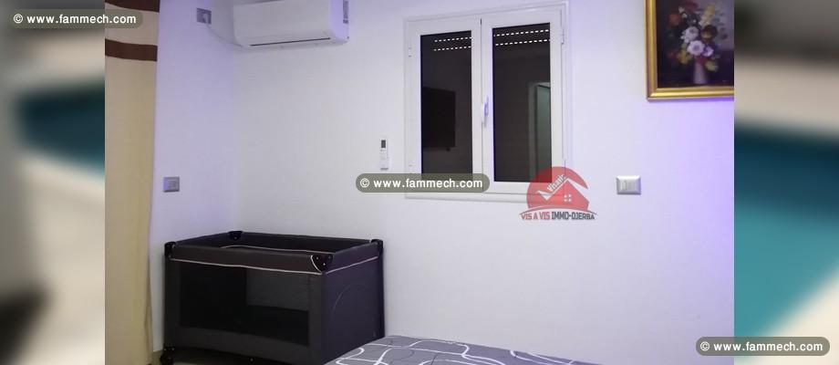 LOCATION ESTIVALE DE VILLA AVEC PISCINE - RÉF L600