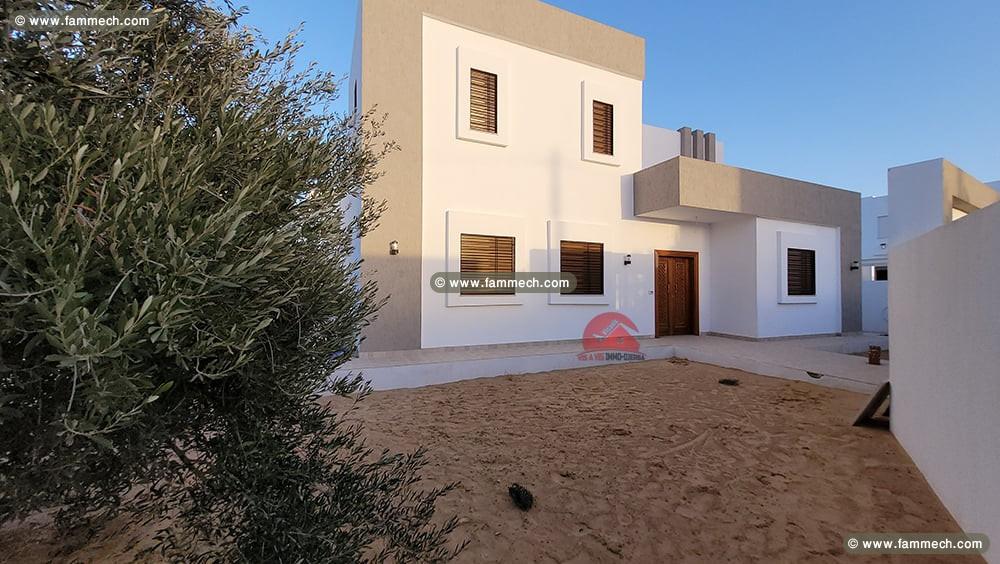 LOCATION SANS MEUBLES VILLA NEUVE À HSOUK REF L647