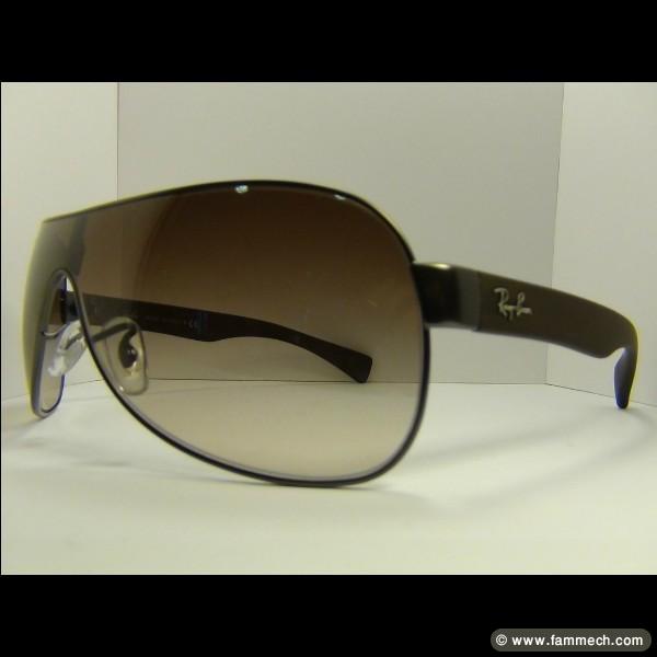 Lunettes de soleil  Ray Ban RB 3471 toute neuve.
