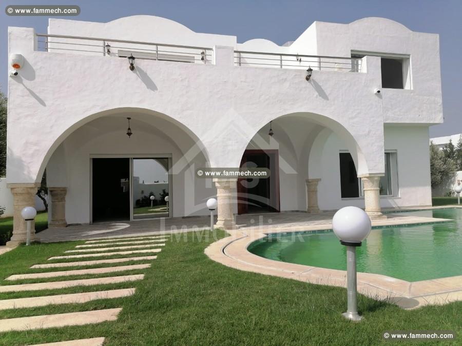 Luxieuse villa avec piscine à vendre 51555133