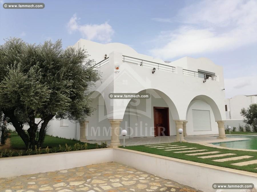 Luxieuse villa avec piscine à vendre 51555133