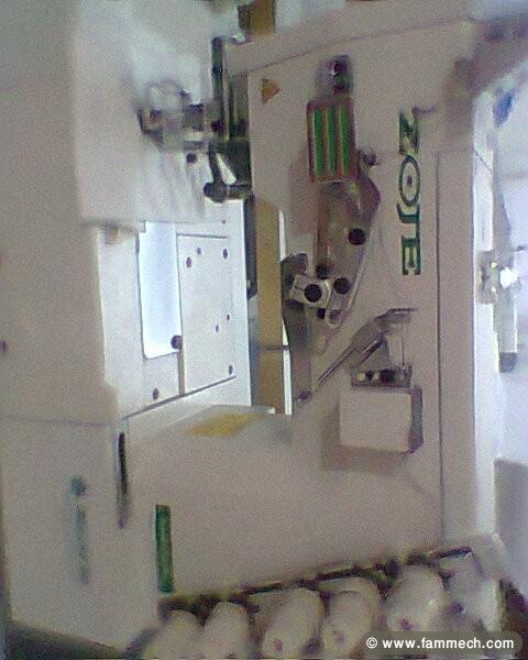Machine à recouvrement supérieur et inférieur 
