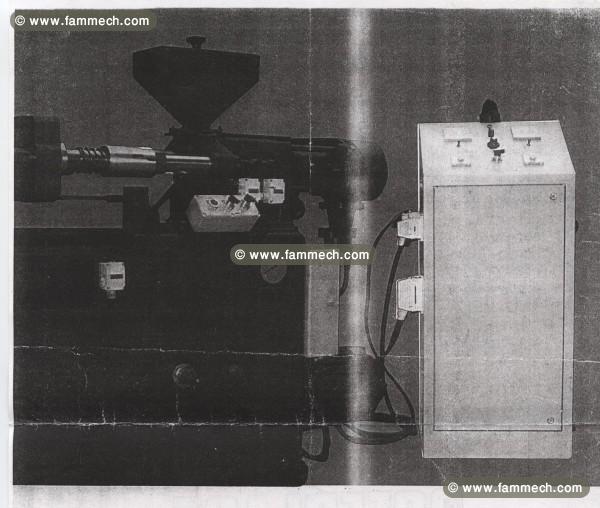 Machine d'injection plastique