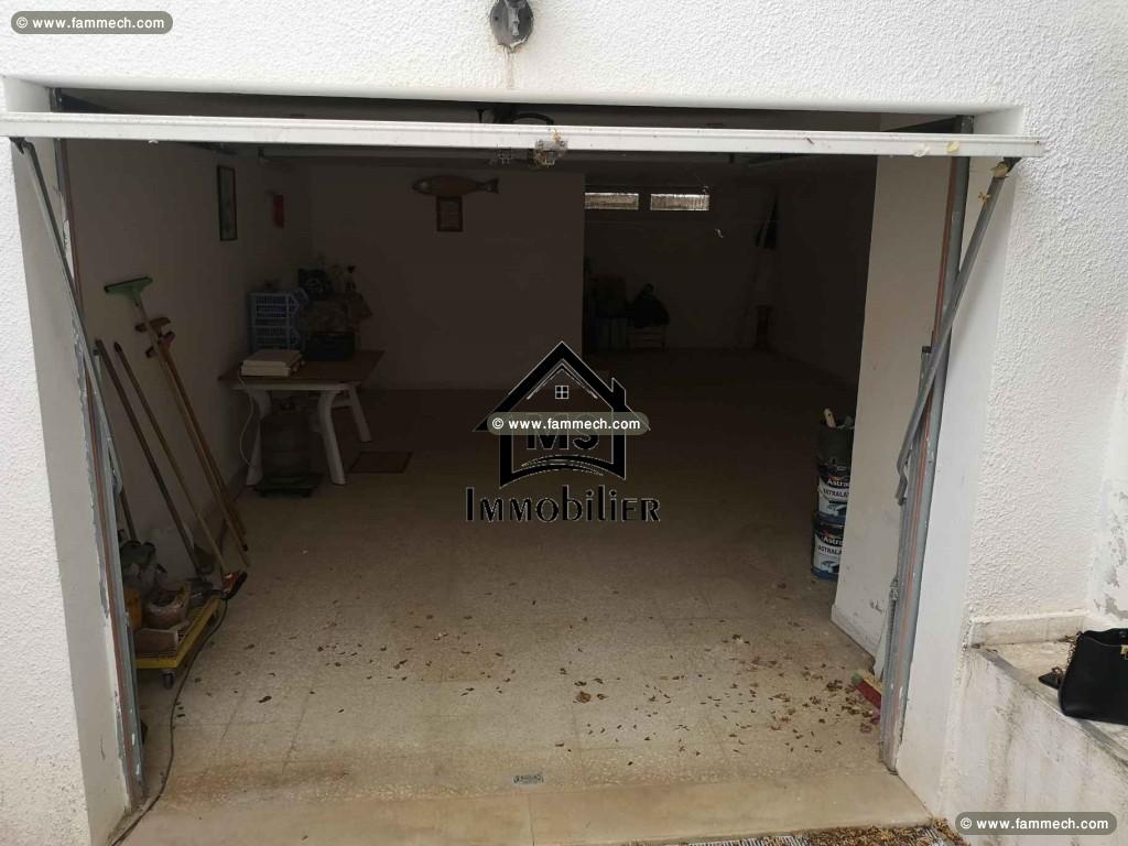 Maison+garage+jardin à Hammamet Sud à vendre