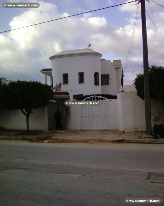 maison 180 m2 de 5 pièces