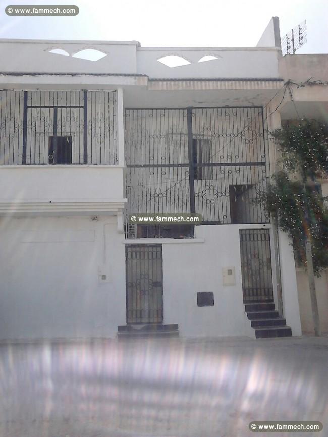 Maison 3 étages + terrasse