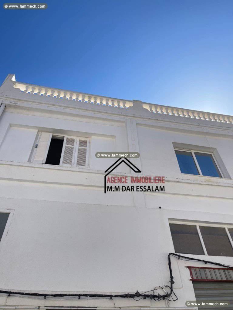 maison avec deux garages à kélibia 