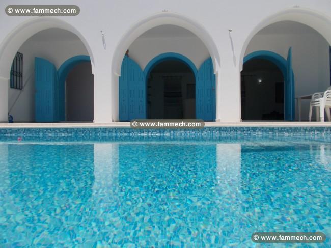 maison avec piscine a houmet souk 