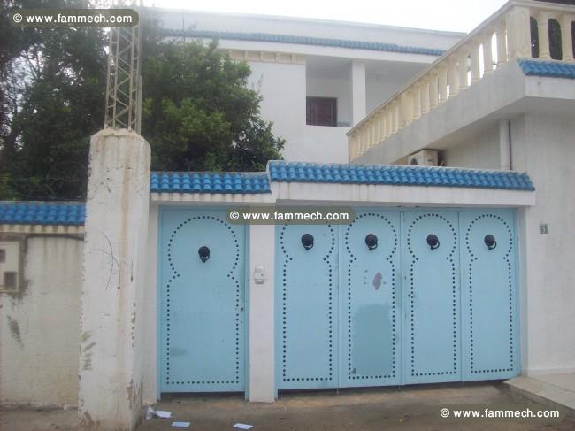 Maison de S+3 cité des juges 1 la Marsa.