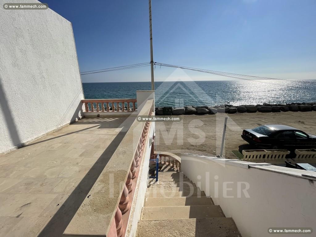Maison pied dans l'eau à vendre à 390 MD 51355351
