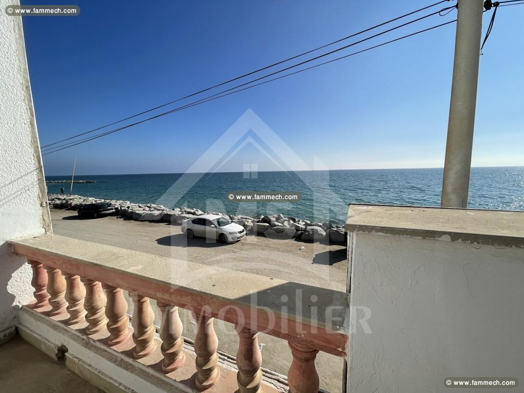 Maison pied dans l'eau à vendre à 390 MD 51355351