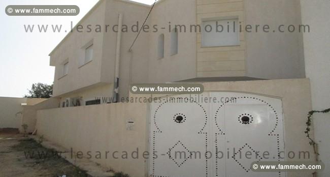 Maison RDC + Etage à Hammamet Nord