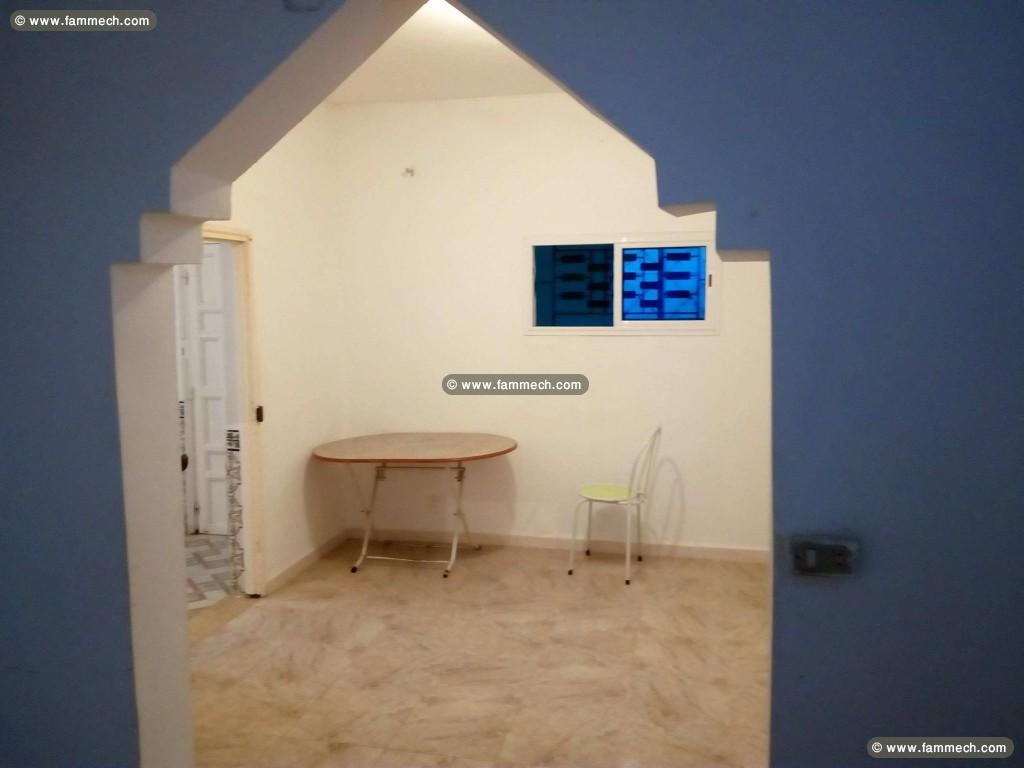 Maison au Rez de chaussee d'une villa