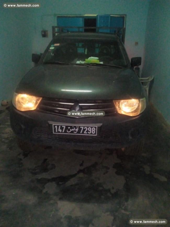 Mitsubishi 4x4 en bonne état 