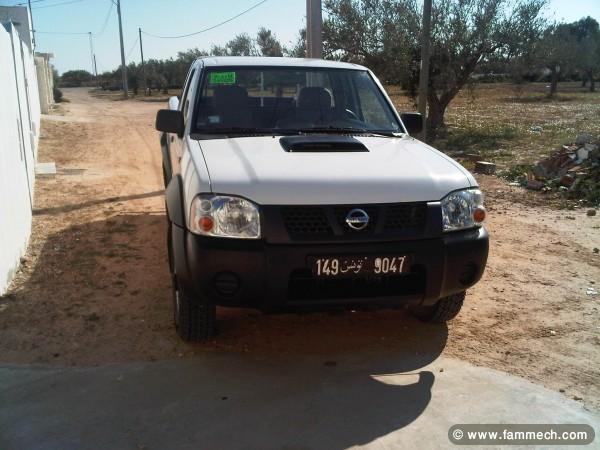 nissan navarra