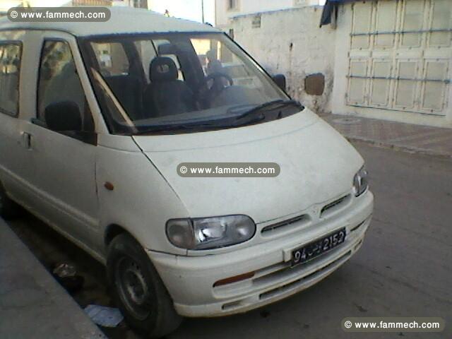 NIssan vanette 8 places