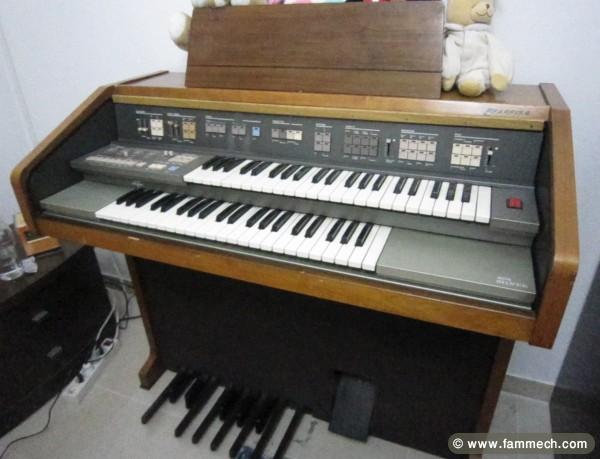 Orgue Farfisa