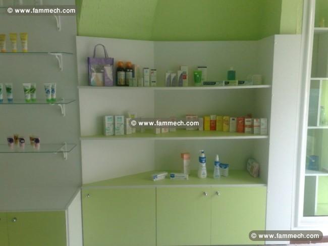 parapharmacie: vente de produits cosmétiques  