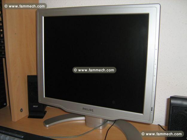 PC DE BUREAU PHILLIPS EN BON ÉTAT