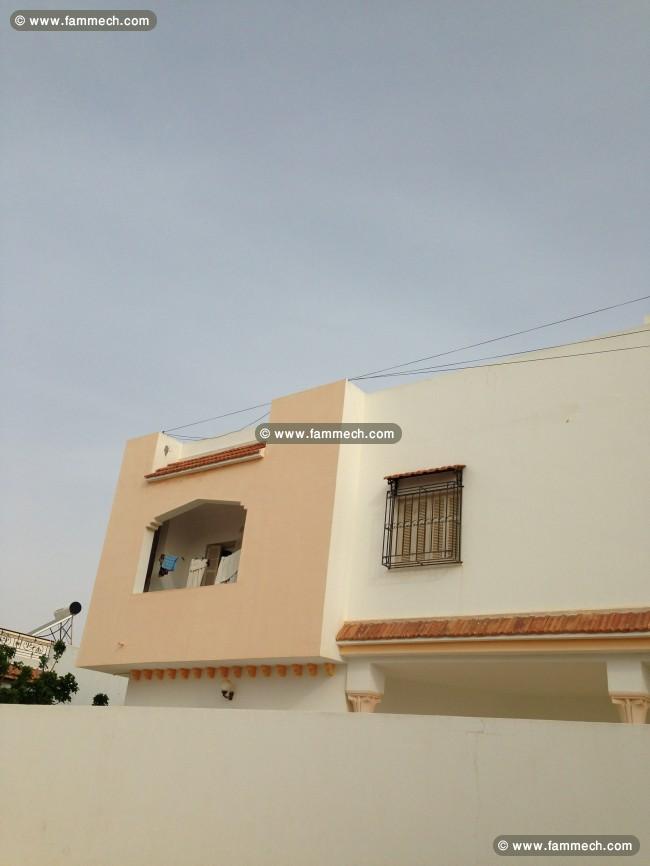 Petit Immeuble, R +2, 3 Apts + studio