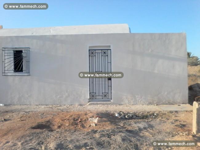 Petit studio et un terrain de 424 m2