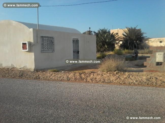Petit studio et un terrain de 424 m2