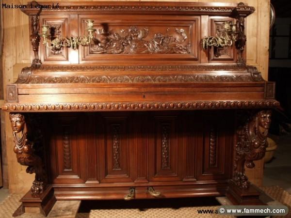 Piano droit PLEYEL