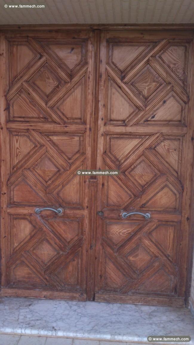 Porte d'entrée en bois blenz