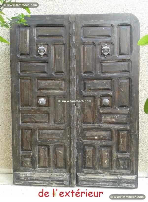 Porte d’entrée double volée 