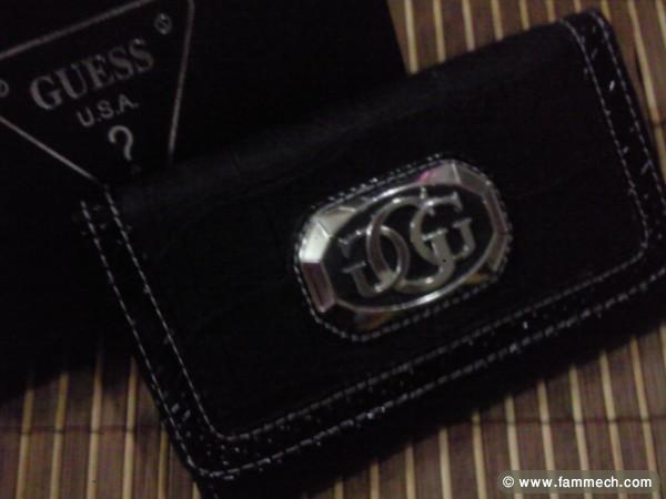 porte feuilles GUESS