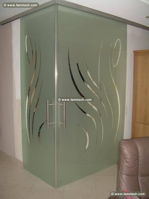 Porte ouvrante totalement vitrée