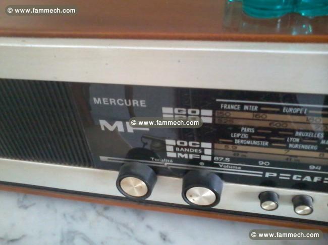 Poste TSF Radio Mercure FM des années 70.