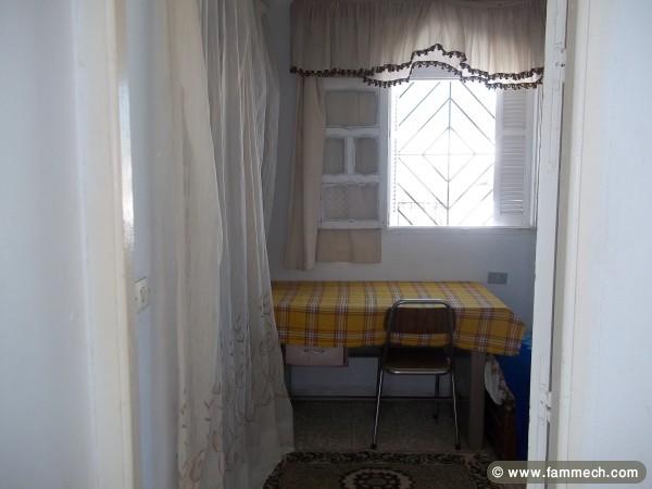 un studio meublé  alouer