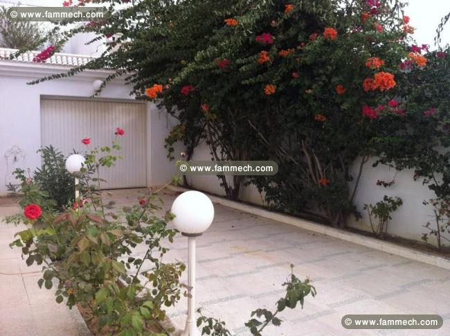 RDC de villa meublé  indépendant- Manar 1