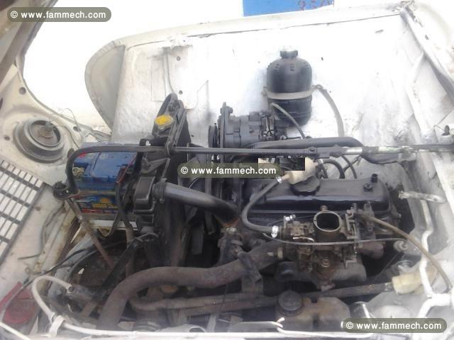Renault 4L essence 84 trés propre