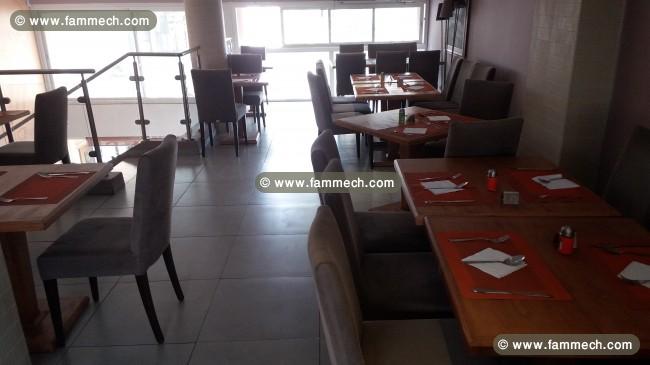 Restaurant au centre du lac2 