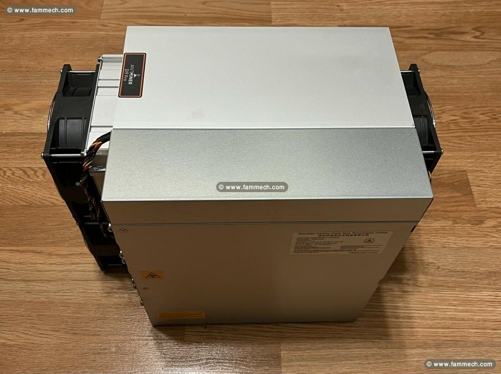 Selling New Latest Bobcat Miner 300 Helium Hotspot