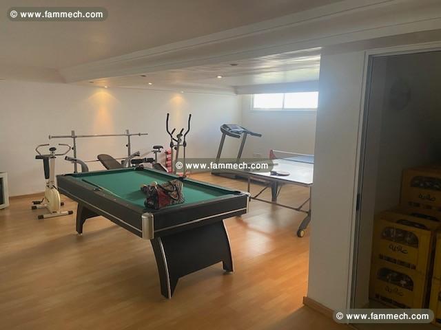 spacieuse villa cinq suites