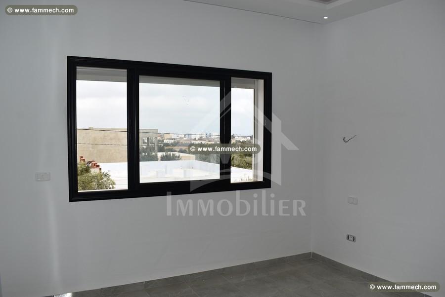 Spacieux appartement à vendre à 240 MD 51355351