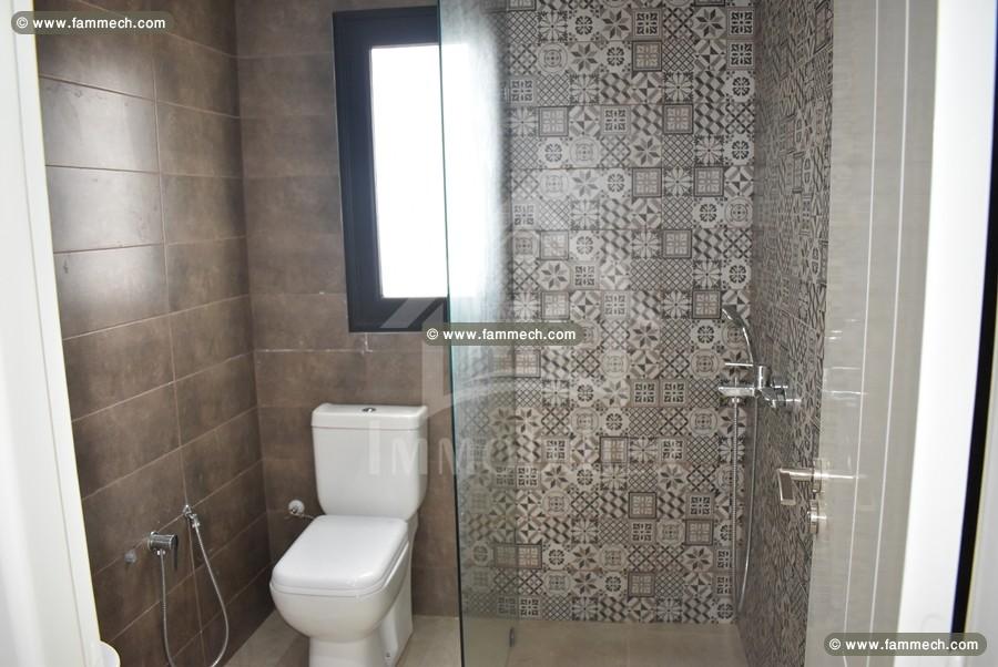 Spacieux appartement à vendre à 240 MD 51355351