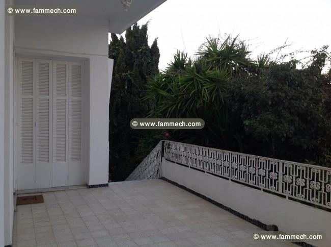 Spacieux étage de villa carthage présidence