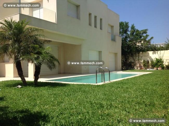 SPLENDIDE VILLA 3S+ 4Suites-ROUTE DE LA MARSA