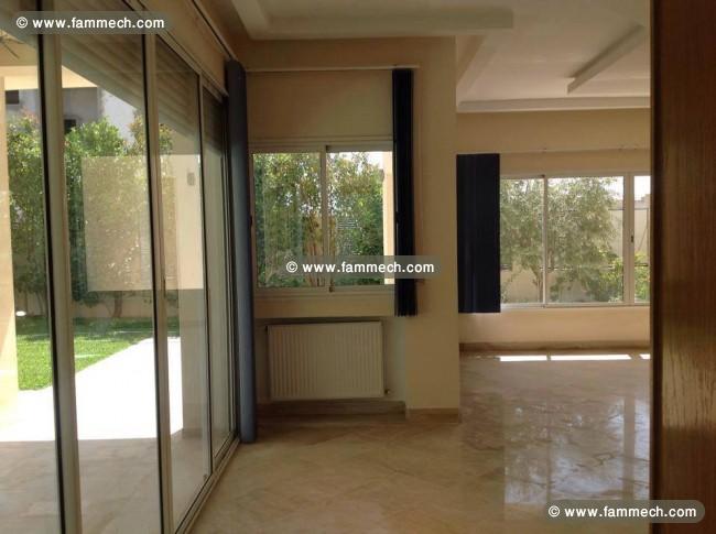 SPLENDIDE VILLA 3S+ 4suites-Route de la Marsa