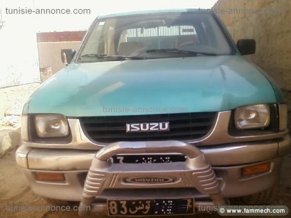 Voitures Tunisie Isuzu D Max Kairouan Super Faster 4 Portes 0