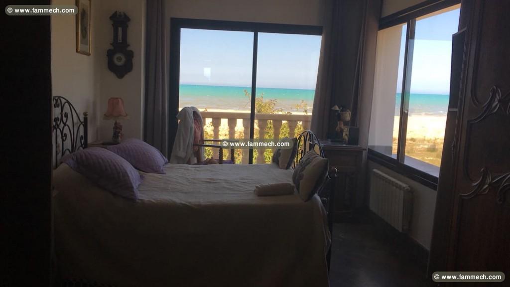 Superbe Villa Front de Mer à Raoued plage