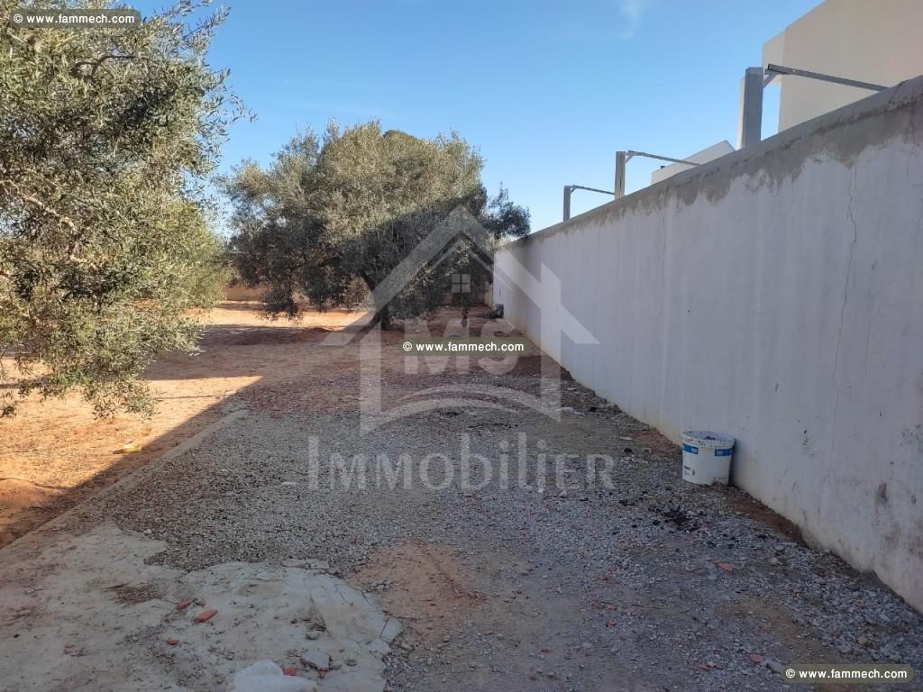 Terrain clôturé à vendre à Hammamet Sud à 175 MD 